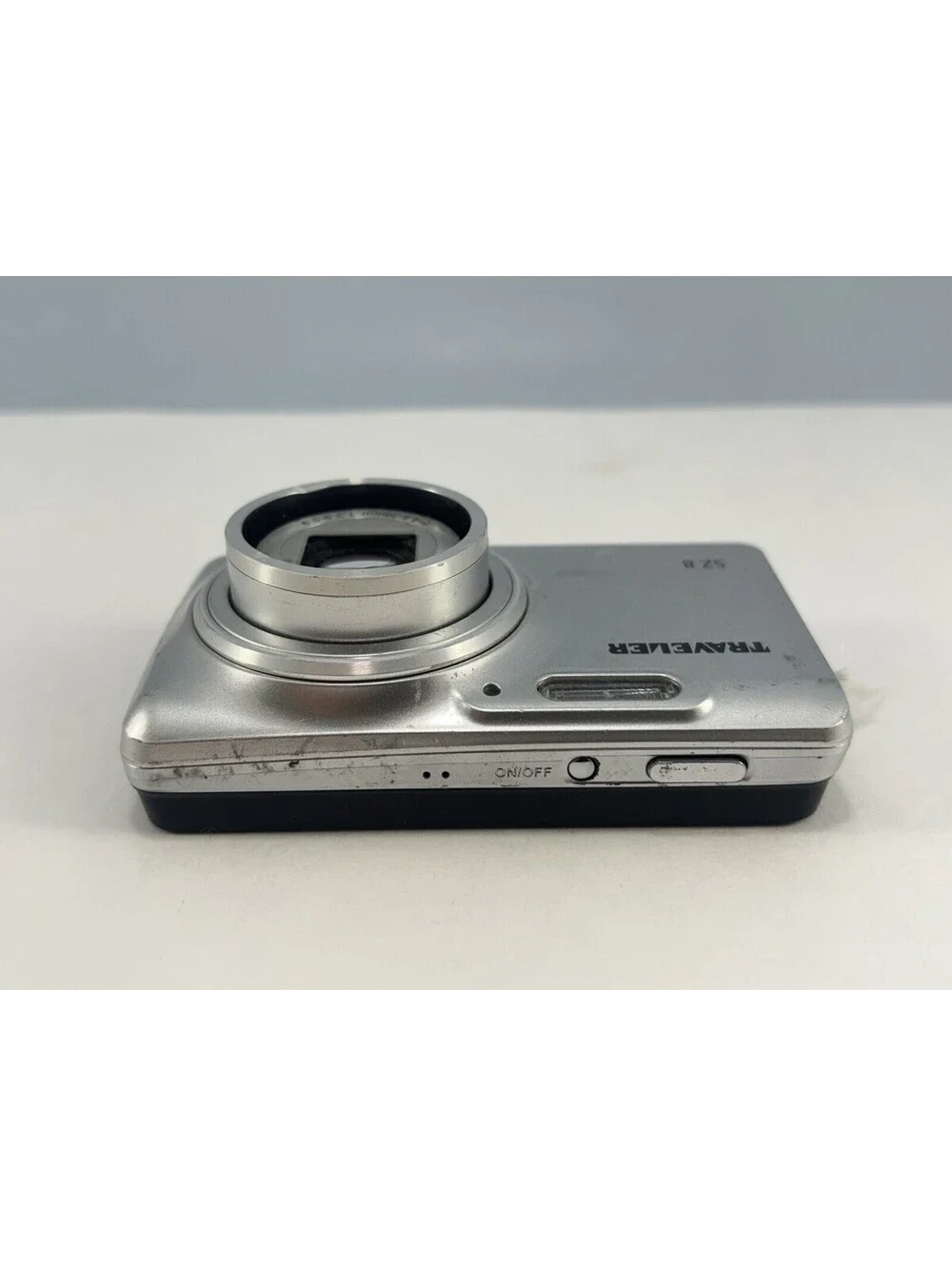 Traveler SZ 8 16.0 MP Digital Camera Silver - Parts / Repair Only - Loose Lens